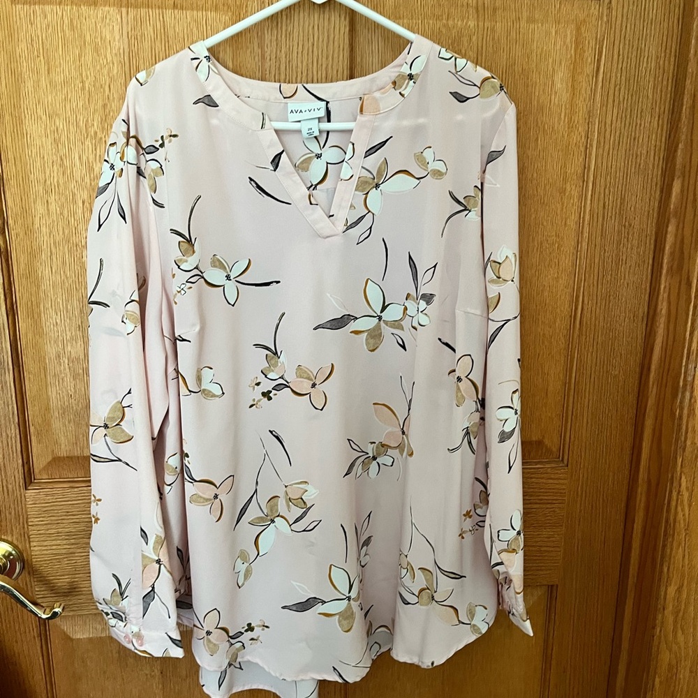 Ava & Viv Pink and Gray Blouse with Elegant Design